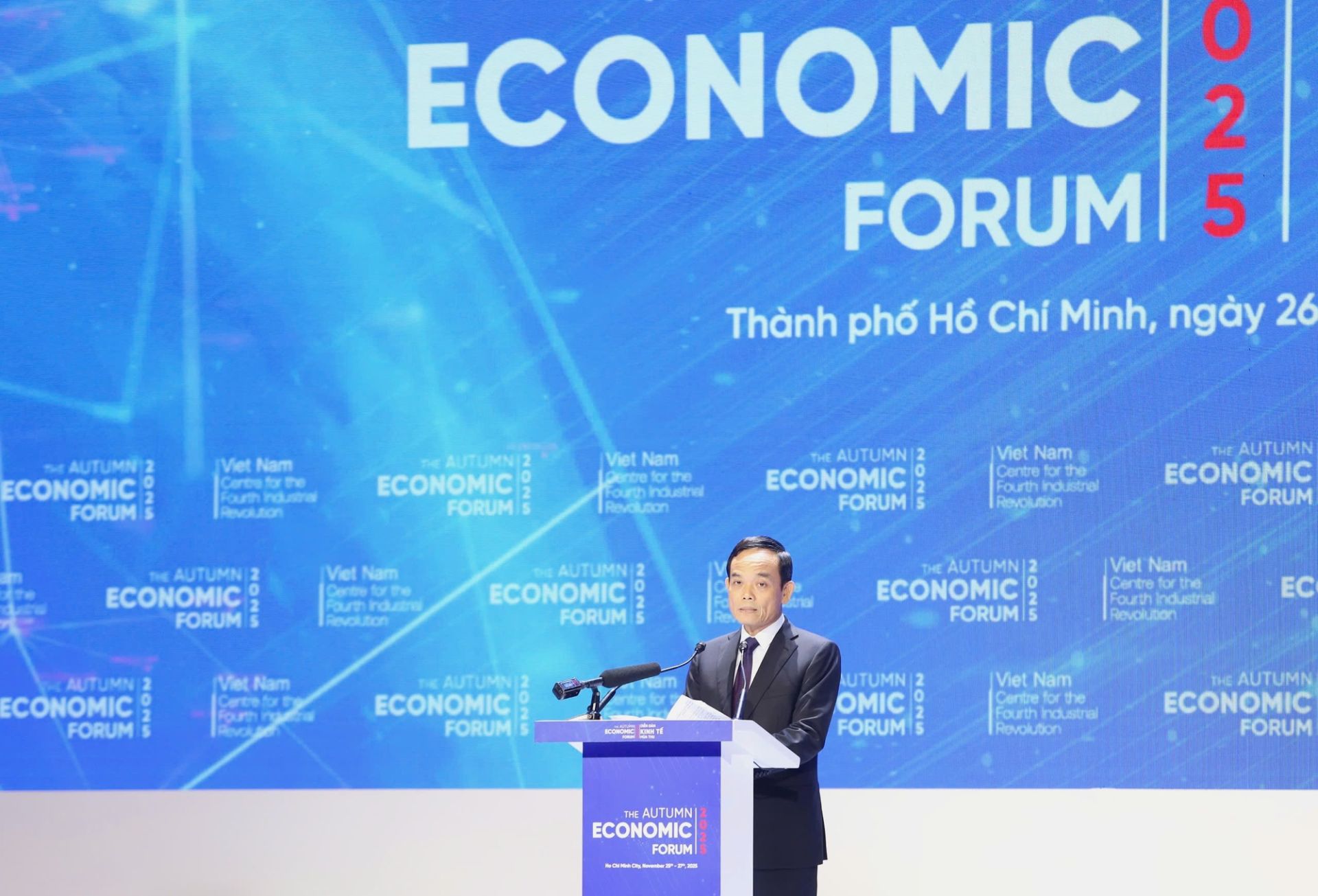 Bí thư Thành ủy TP. HCM Trần Lưu Quang phát biểu khai mạc Diễn đàn