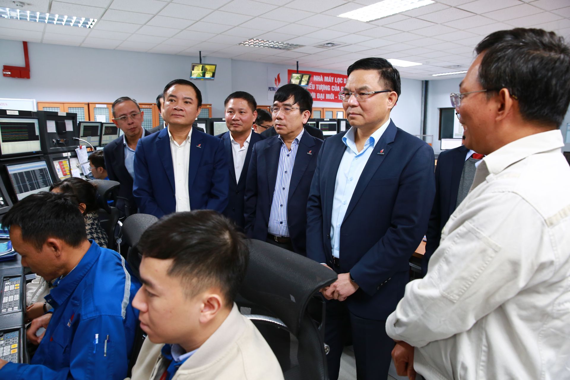 BSR – doanh nghiệp trụ cột của Tập đoàn Công nghiệp – Năng lượng Quốc gia Việt Nam BSR – doanh nghiệp trụ cột của Tập đoàn Công nghiệp – Năng lượng Quốc gia Việt Nam