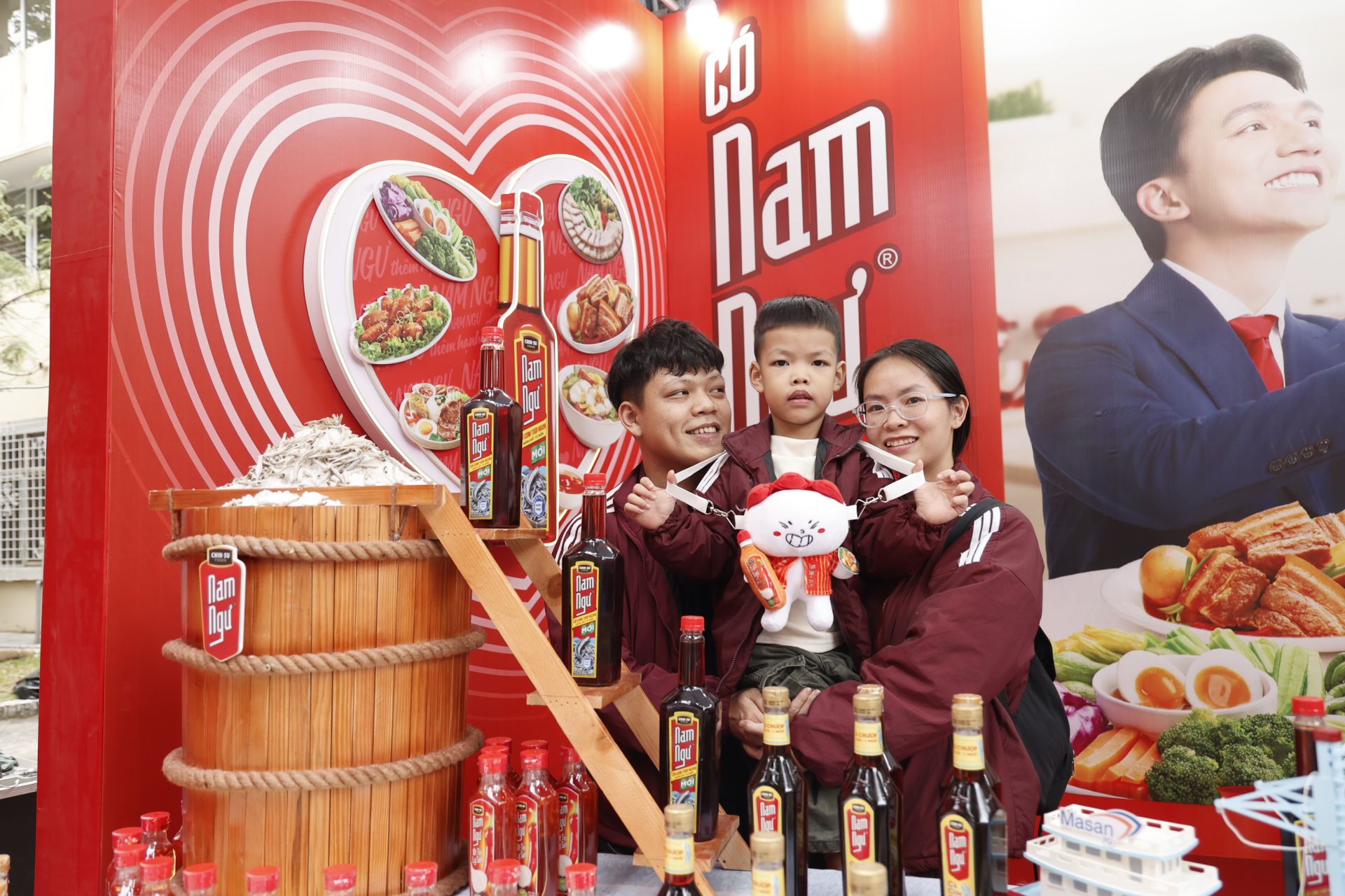 Nước mắm Nam Ngư dùng công nghệ QR Code minh bạch thông tin hàng hóa