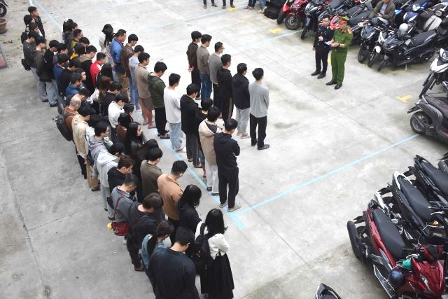 Khởi tố 63 đối tượng chuyên lập trình sàn cờ bạc móc nối từ trong nước sang Campuchia