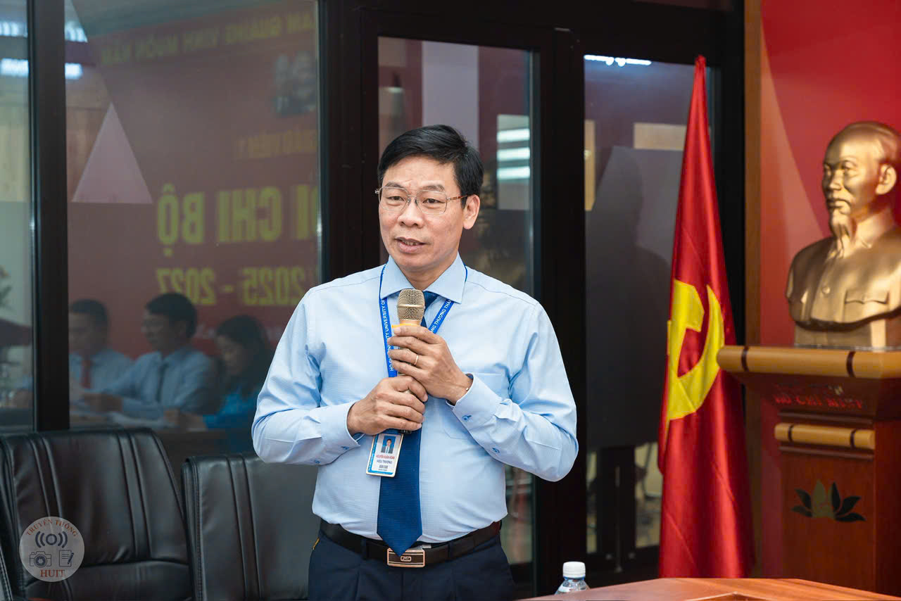 PGS.TS Nguyễn Xuân Hoàn – Hiệu trưởng, Trường Đại học Công Thương TP.HCM PGS.TS Nguyễn Xuân Hoàn – Hiệu trưởng, Trường Đại học Công Thương TP.HCM