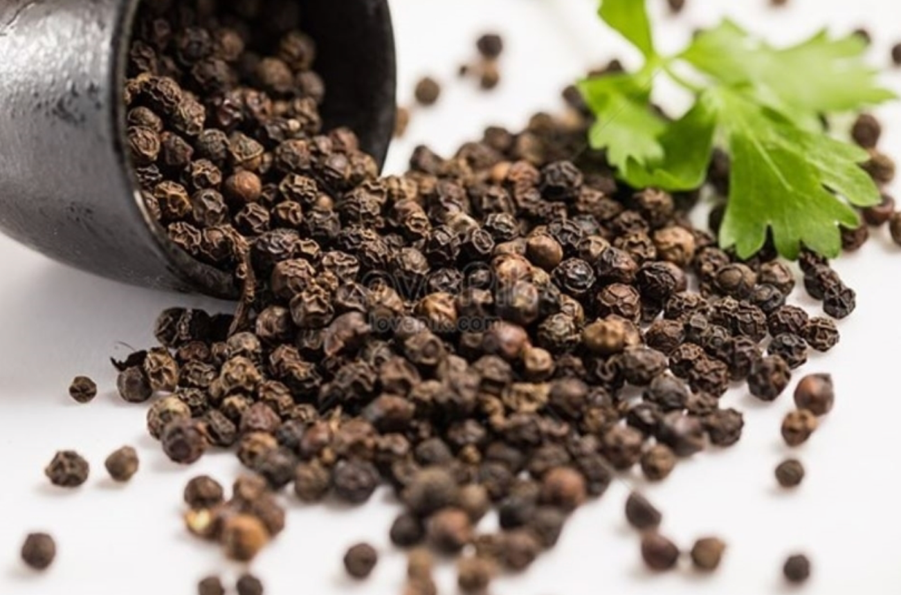 Giá tiêu hôm nay 27/11: Tăng mạnh từ 1.000 đến 2.000 đồng/kg. (Ảnh minh họa)