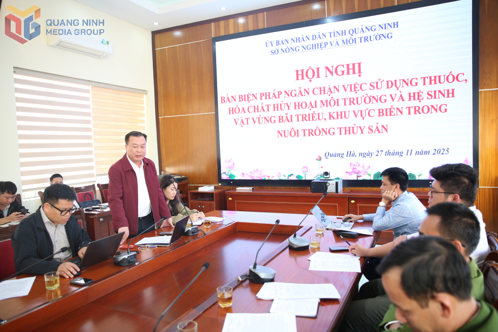 Các đại biểu tham gia ý kiến tại hội nghị.