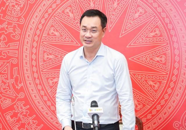 Bí thư Thành ủy Lê Ngọc Quang kết luận buổi làm việc.