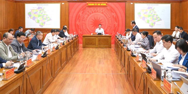 Quang cảnh buổi làm việc.