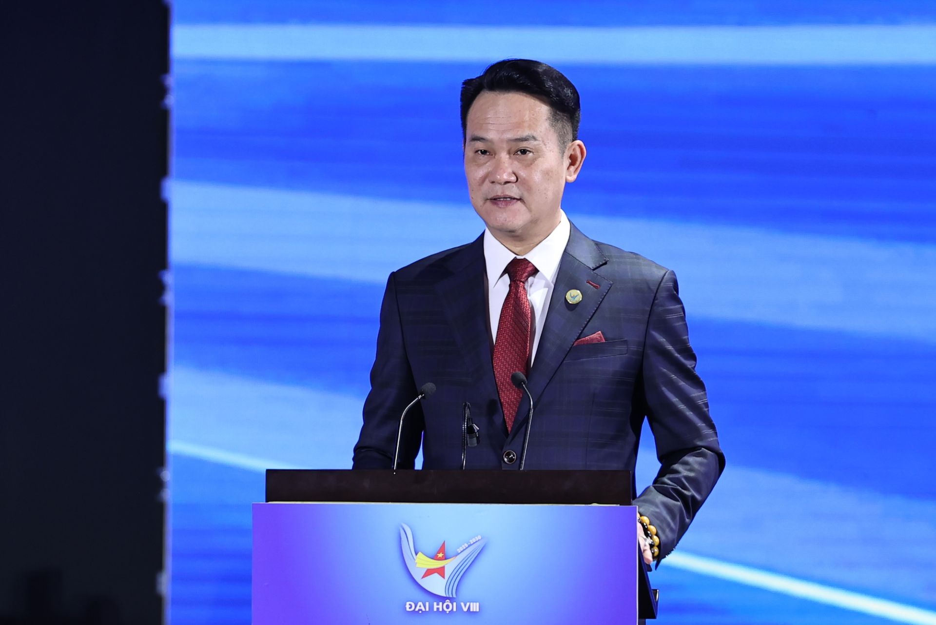 Chủ tịch Hội Doanh nhân trẻ Việt Nam Đặng Hồng Anh phát biểu tại Đại hội. (Ảnh: VGP/Nhật Bắc)