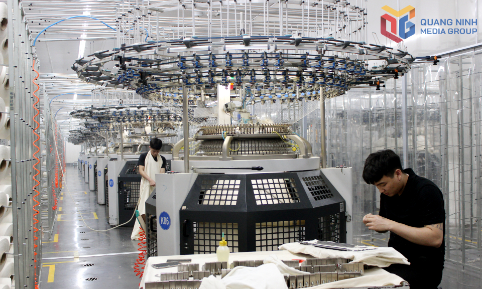 Sản xuất sản phẩm sợi dệt phục vụ ng&agrave;nh c&ocirc;ng nghiệp may mặc tại KCN Hải H&agrave;.