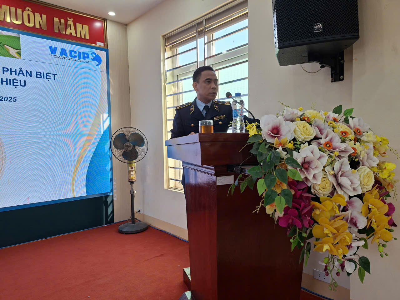 Ông Nguyễn Hoàng Bắc - Phó Chi cục trưởng Chi cục QLTT tỉnh Thái Nguyên phát biểu khai mạc và chỉ đạo tại Hội nghị Ông Nguyễn Hoàng Bắc - Phó Chi cục trưởng Chi cục QLTT tỉnh Thái Nguyên phát biểu khai mạc và chỉ đạo tại Hội nghị