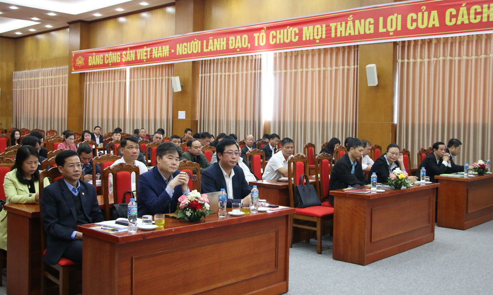 Đại biểu tham dự hội nghị.