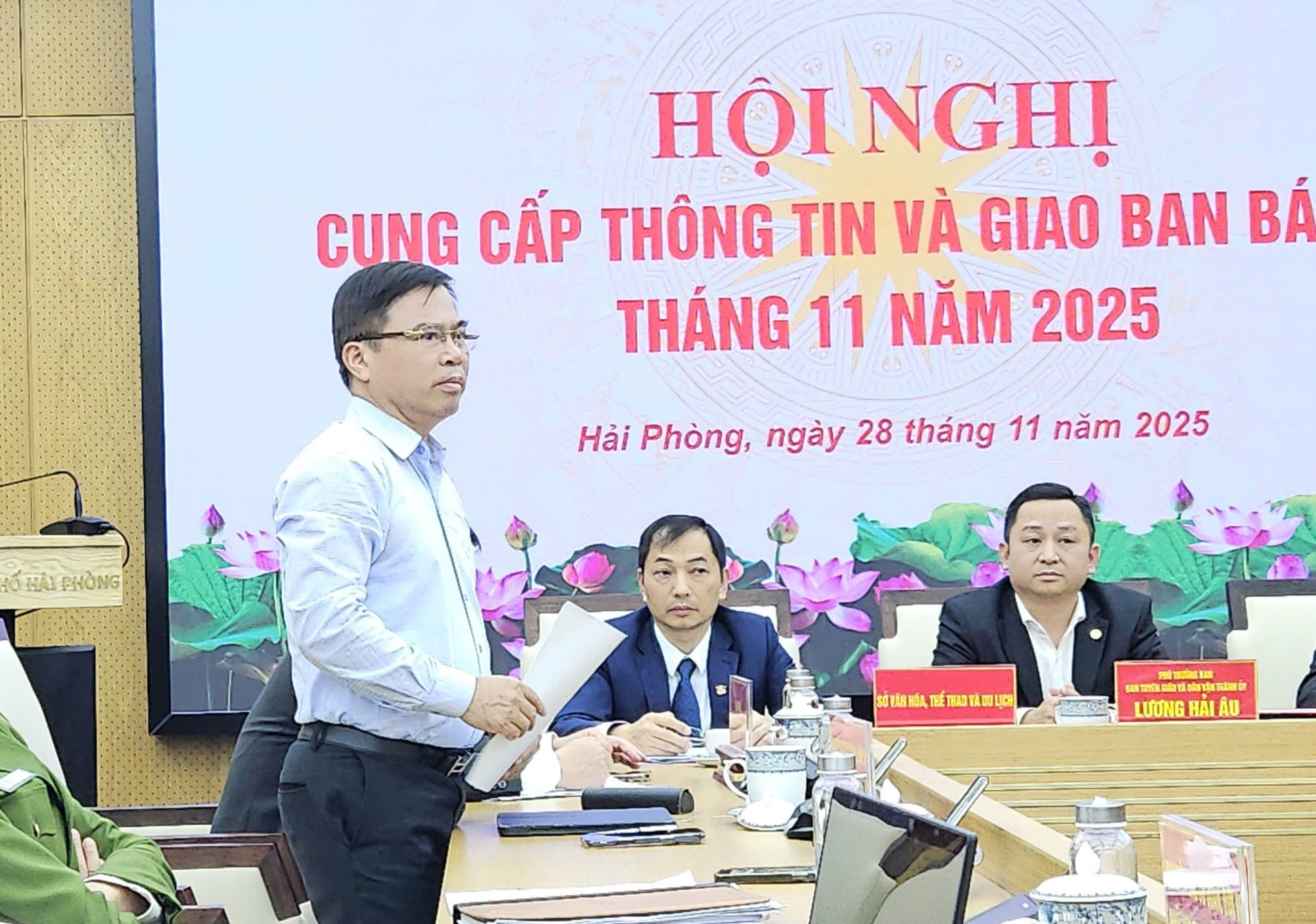 Đồng chí Dương Đình Ổn PGĐ Đồng chí Dương Đình Ổn PGĐ