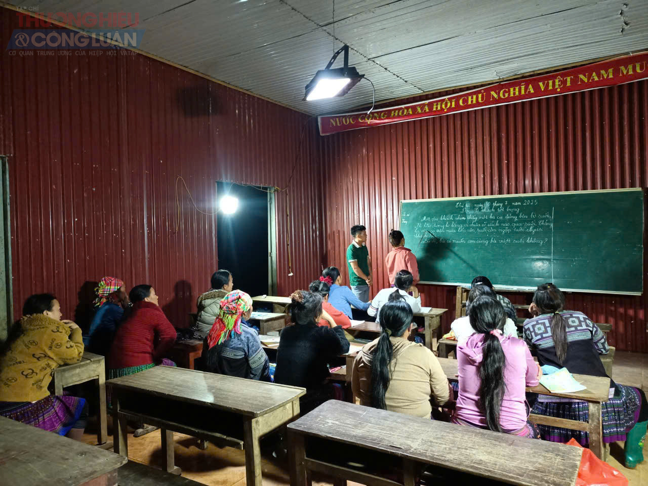 Đảng bộ xã Nậm Có xác định phổ cập giáo dục và xóa mù chữ là nhiệm vụ then chốt, đồng thời triển khai nhiều giải pháp nhằm tiếp tục nâng cao chất lượng phổ cập giáo dục và đạt xóa mù chữ mức độ 2.