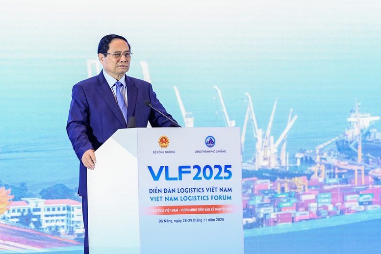 Thủ tướng chỉ rõ 8 nhiệm vụ chung, quan trọng để phát triển ngành logistics - Ảnh: VGP/Nhật Bắc