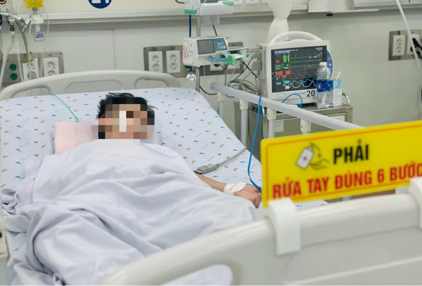 Bệnh nhi điều trị sốt xuất huyết tại Bệnh viện Nhi đồng 1. (Ảnh: THẢO PHƯƠNG)