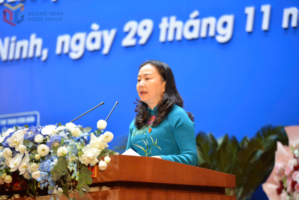 Bà Vi Ngọc Bích, Ủy viên Ban Thường vụ, Trưởng Ban Tổ chức Tỉnh uỷ phát biểu tại Đại hội. Bà Vi Ngọc Bích, Ủy viên Ban Thường vụ, Trưởng Ban Tổ chức Tỉnh uỷ phát biểu tại Đại hội.