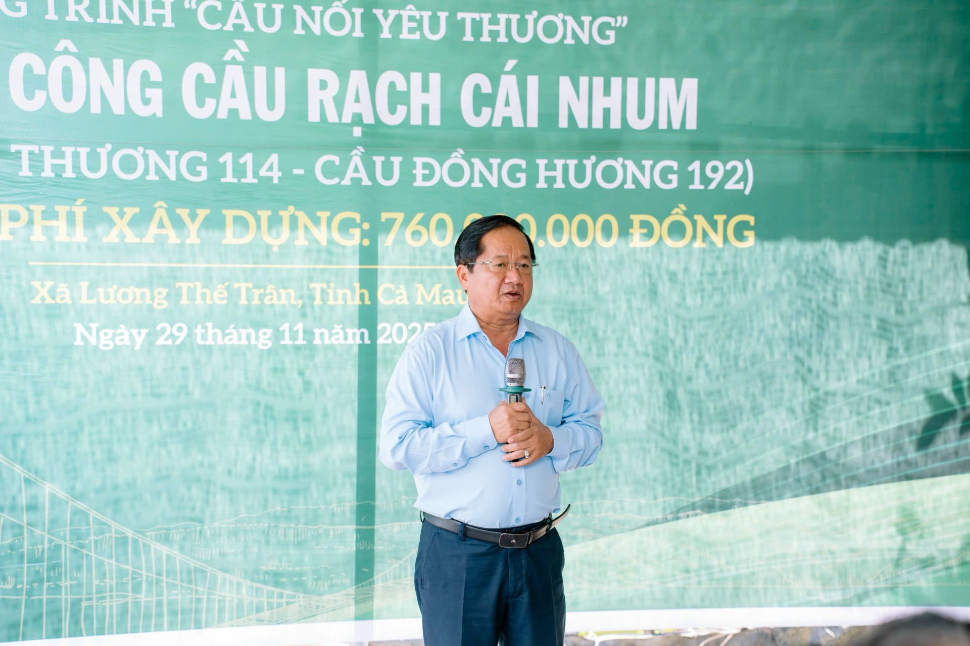 Ông Lê Thanh Triều - Uỷ viên Ban thường vụ Tỉnh ủy, Phó Chủ tịch Thường trực Ủy ban MTTQ tỉnh Cà Mau phát biểu tại buổi lễ.