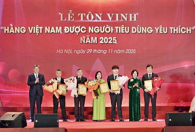 Hà Nội: Tôn vinh “Hàng Việt Nam được người tiêu dùng yêu thích” năm 2025