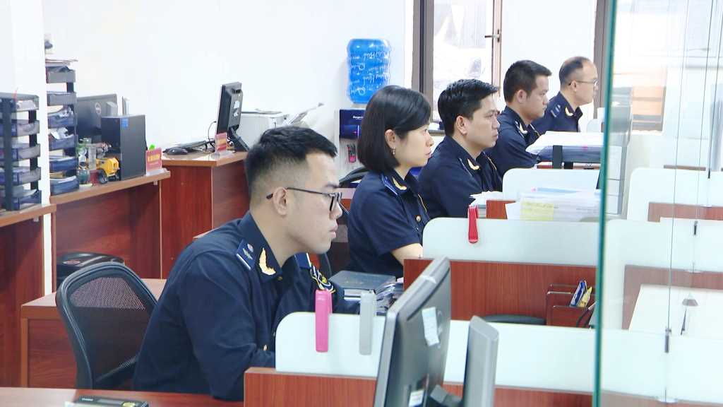 Ngành Hải Quan phấn đấu hoàn thành chỉ tiêu thu ngân sách được giao năm 2025, là 411.000 tỷ đồng. Ảnh: KT