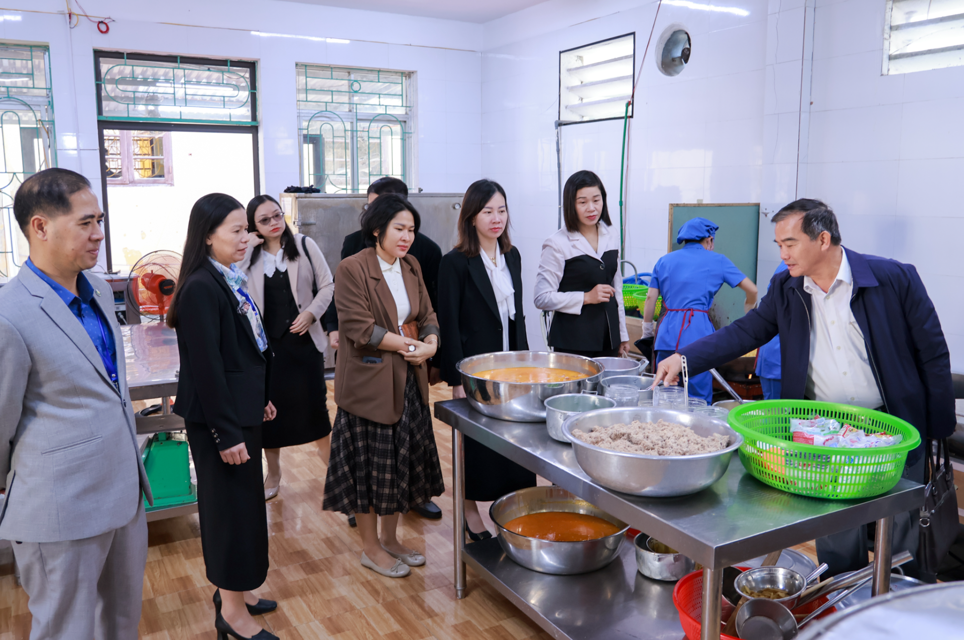 Cát Hải: Giám sát bữa ăn học đường và tăng cường hoạt động thể lực tại trường mầm non, tiểu học