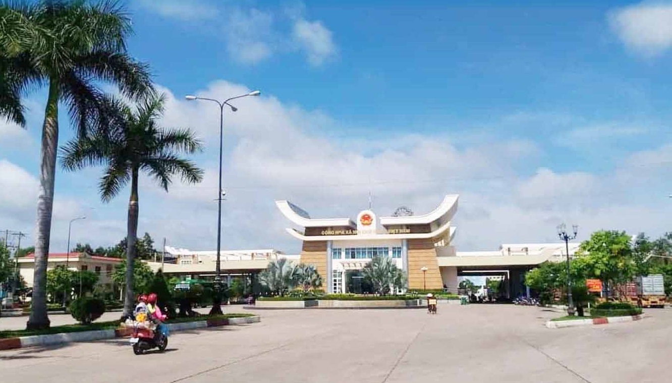 Tây Ninh đề xuất gần 1.000 tỉ đồng nâng cấp Khu kinh tế cửa khẩu Mộc Bài. Tây Ninh đề xuất gần 1.000 tỉ đồng nâng cấp Khu kinh tế cửa khẩu Mộc Bài.
