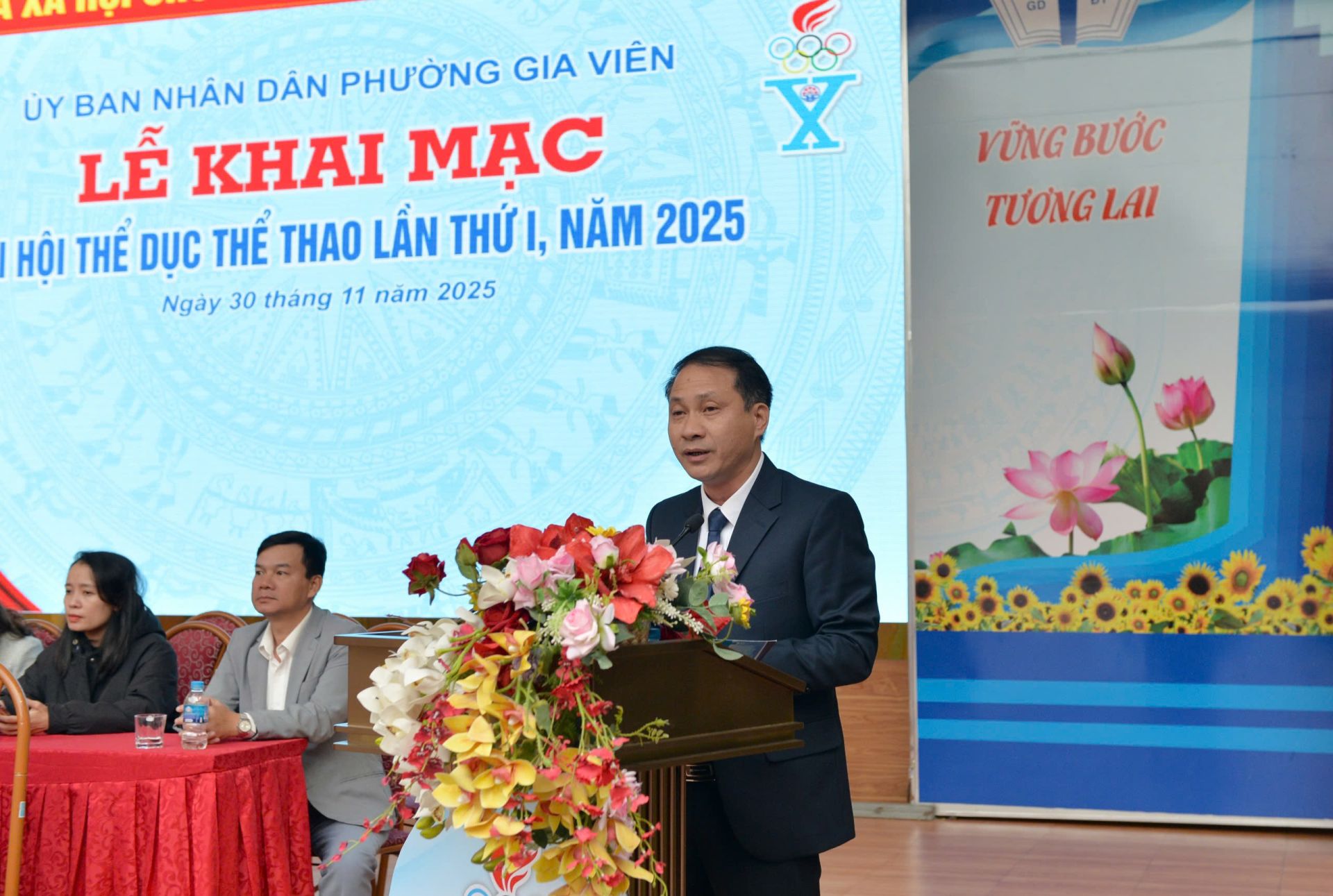 Phó Chủ tịch UBND phường Gia Viên Nguyễn Chiến Vương phát biểu khai mạc đại hội. Phó Chủ tịch UBND phường Gia Viên Nguyễn Chiến Vương phát biểu khai mạc đại hội.