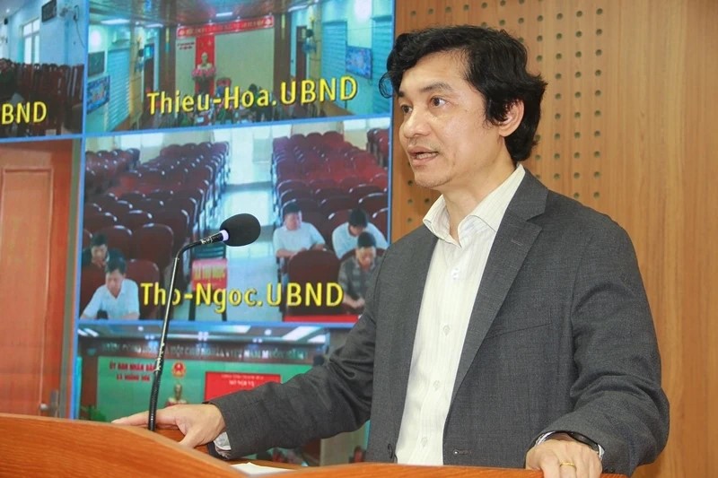 Đại diện lãnh đạo Sở Nội vụ phát biểu tại hội nghị.