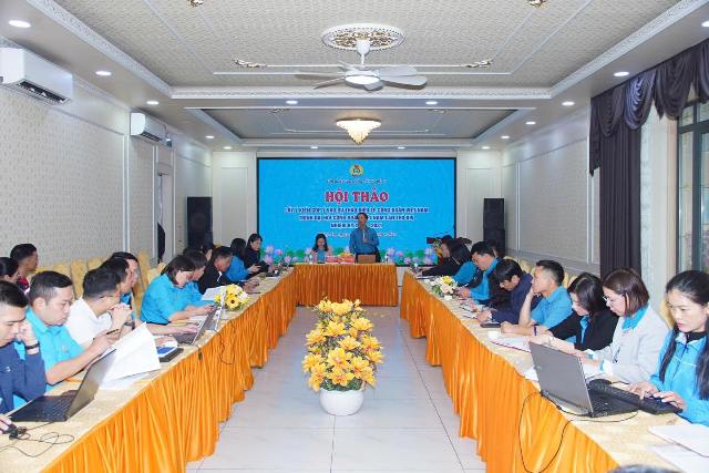 Nghệ An tổ chức hội thảo góp ý dự thảo Điều lệ Công đoàn Việt Nam.