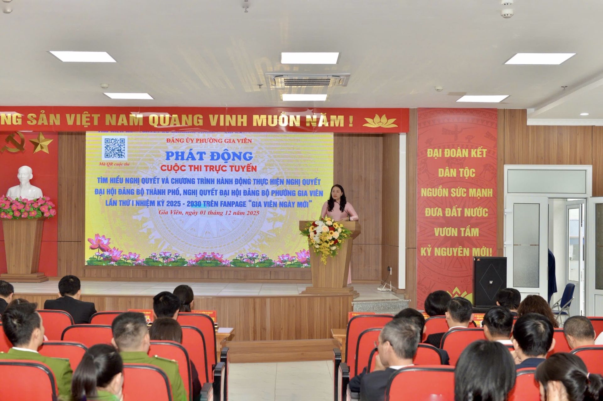 Đồng chí Vũ Thị Loan, Phó Bí thư Thường trực Đảng ủy phường Gia Viên phát động Cuộc thi trực tuyến tìm hiểu Nghị quyết, Chương trình hành động thực hiện Nghị quyết Đại hội Đảng bộ các cấp.