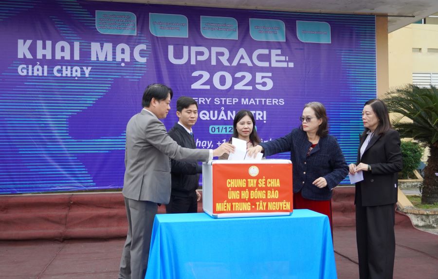 Phát động ủng hộ đồng bào bị lũ lụt tại khu vực miền Trung-Tây Nguyên.