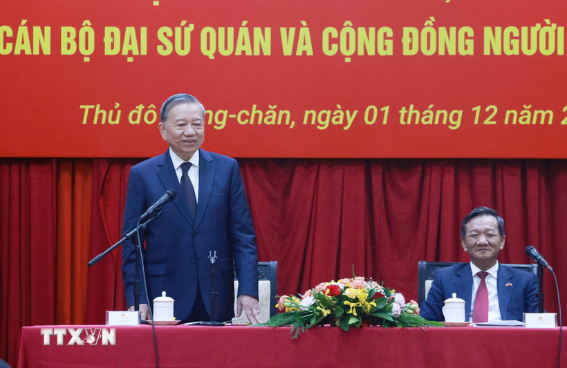 Tổng Bí thư đánh giá cao vai trò cầu nối hữu nghị của cộng đồng người Việt tại Lào