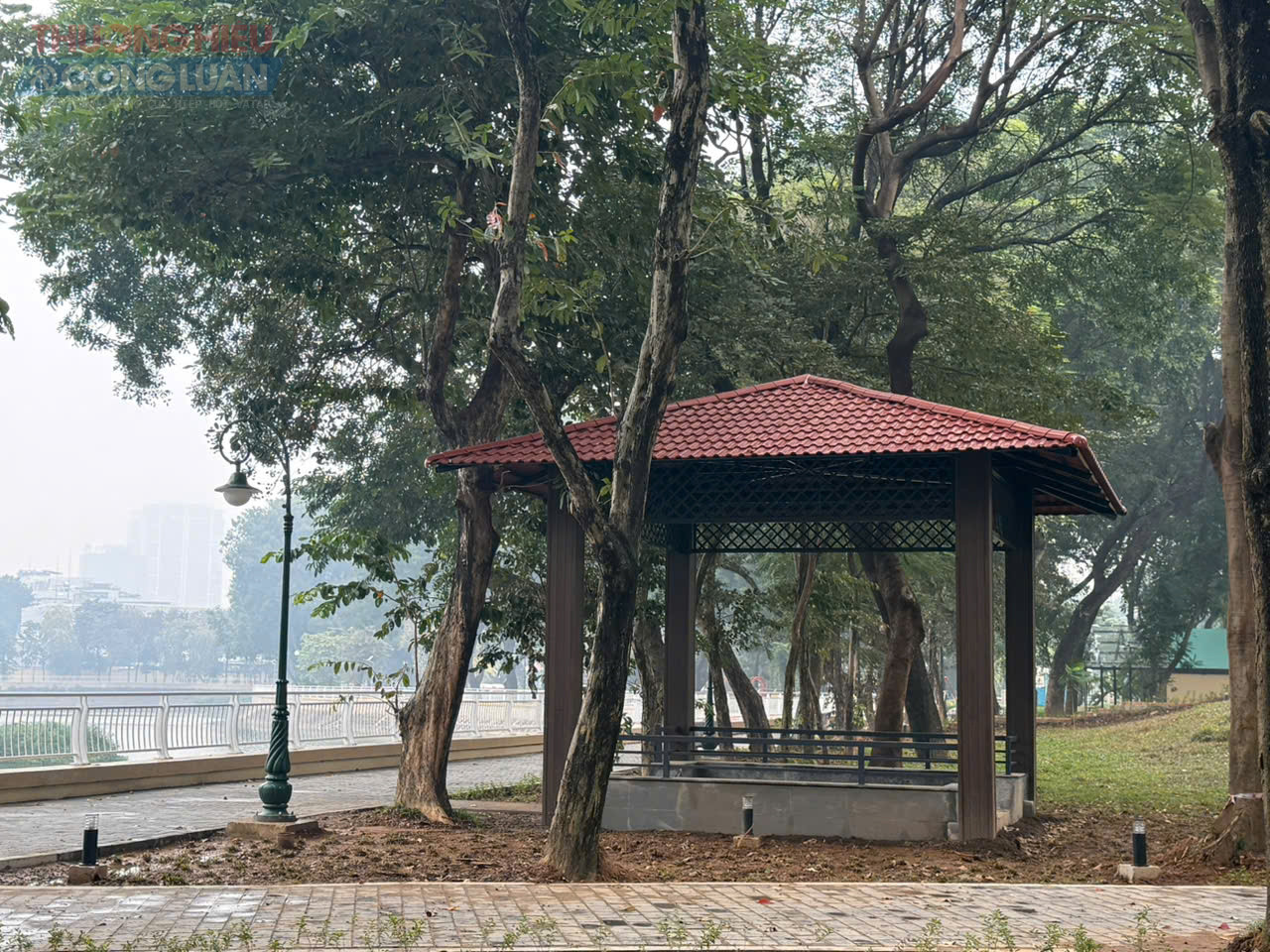 Một số hạng mục mới đang được xây dựng, góp phần hoàn thiện tổng thể công viên.