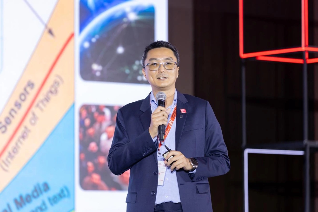 Ông Roland Wee, Chủ tịch Hội đồng quản trị Great Place To Work ASEAN & ANZ. Ông Roland Wee, Chủ tịch Hội đồng quản trị Great Place To Work ASEAN & ANZ.