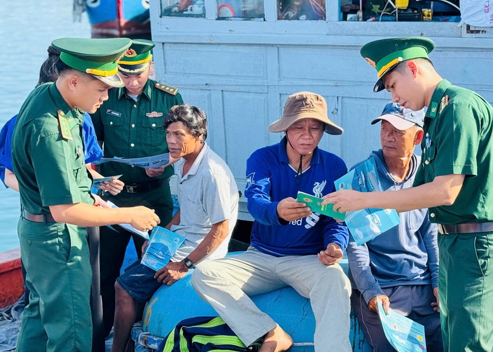 Bộ Quốc phòng quyết liệt ngăn chặn, xử lý hành vi vi phạm về chống khai thác IUU