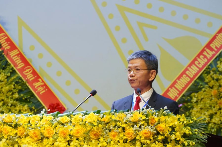 Phó Chủ tịch Ủy ban MTTQ Việt Nam tỉnh, Chủ tịch Hội Nông dân Trần Tiến Sỹ phát biểu khai mạc đại hội.