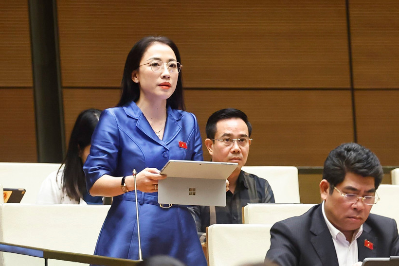 Đại biểu đề nghị miễn học phí cho sinh viên ngành y để tháo gỡ thiếu hụt nhân lực y tế