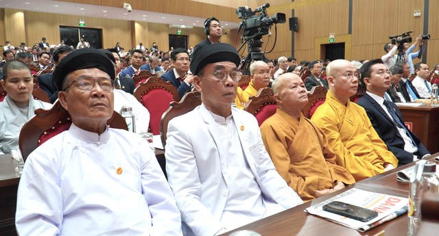 Nhiệm kỳ mới, Mặt trận Tổ quốc Việt Nam thành phố tiếp tục xây dựng, tăng cường khối đại đoàn kết toàn dân. Nhiệm kỳ mới, Mặt trận Tổ quốc Việt Nam thành phố tiếp tục xây dựng, tăng cường khối đại đoàn kết toàn dân.