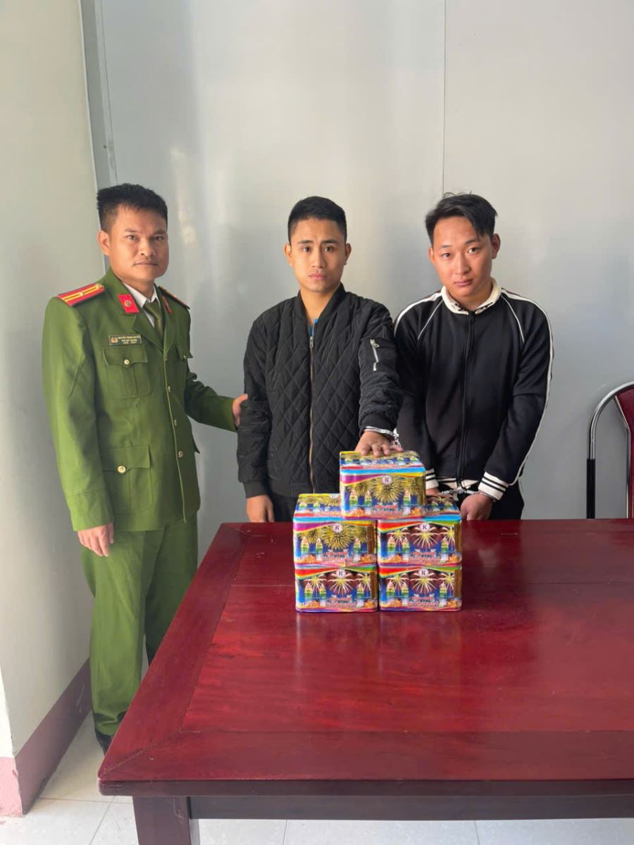 Công an Phú Thọ thu giữ 8,6kg pháo lậu trong đêm