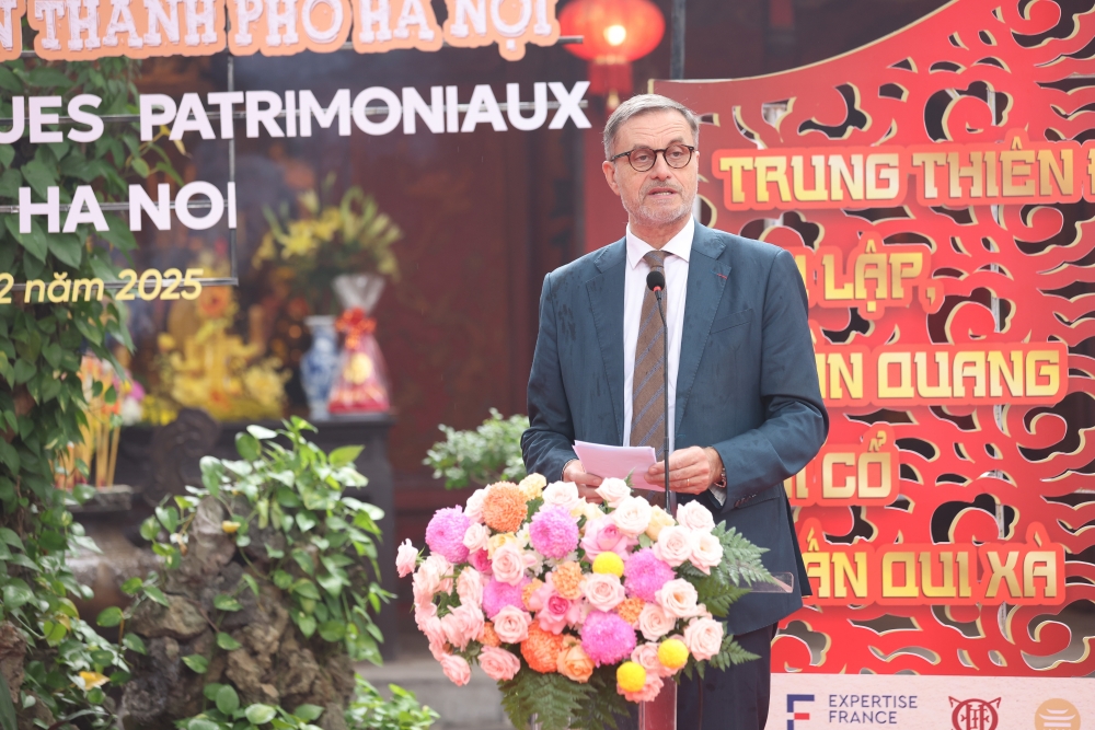 Đại sứ Pháp tại Việt Nam Olivier Brochet phát biểu