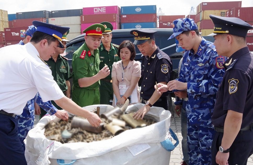 Hải quan và Bộ đội Biên phòng phối hợp phát hiện, bắt giữ 1.184 vụ vi phạm