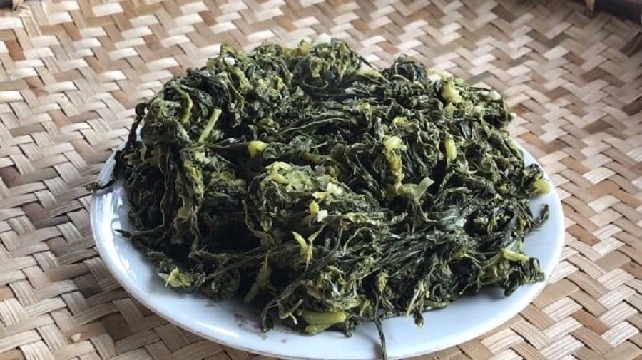 Lá mì thậm chí còn được muối lên để ăn như dưa cải của người kinh