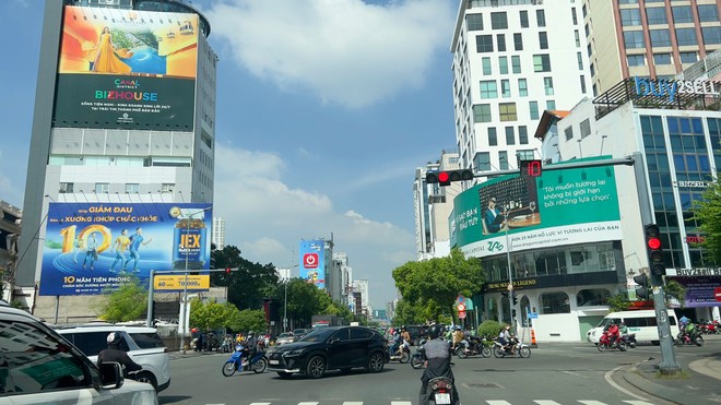 TP. HCM thí điểm chủ trương xã hội hóa quảng cáo để tăng nguồn thu bảo trì công trình giao thông