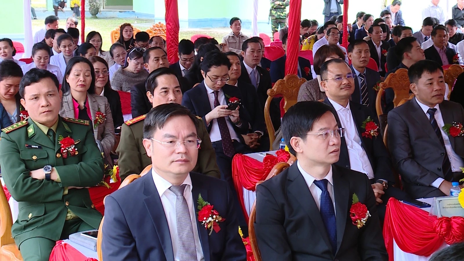 Các đại biểu tham dự buổi lễ Các đại biểu tham dự buổi lễ