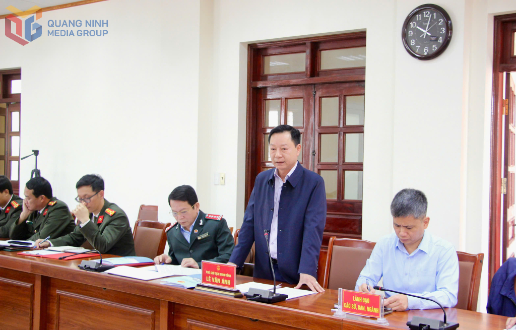 Ông Lê Văn Ánh, Phó Chủ tịch UBND tỉnh, phát biểu tại buổi làm việc. Ông Lê Văn Ánh, Phó Chủ tịch UBND tỉnh, phát biểu tại buổi làm việc.