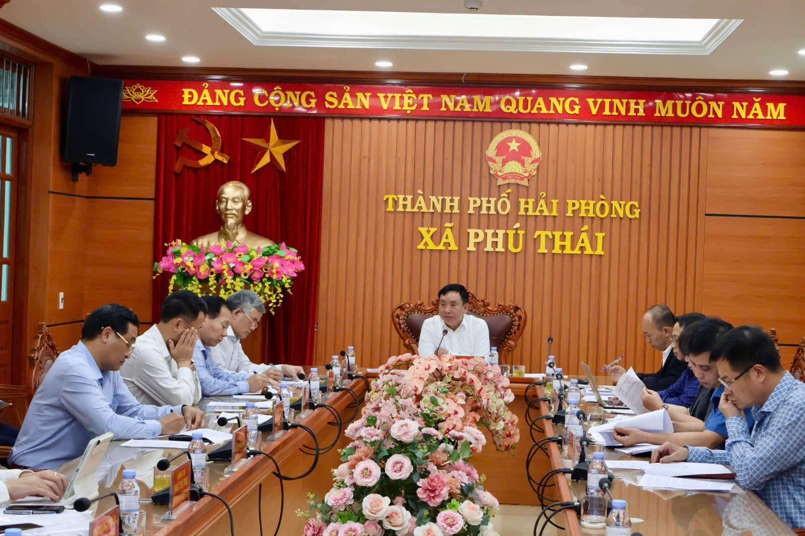 Phó Chủ tịch UBND thành phố Trần Văn Quân làm việc với các chủ đầu tư và các địa phương khu vực Kim Thành.