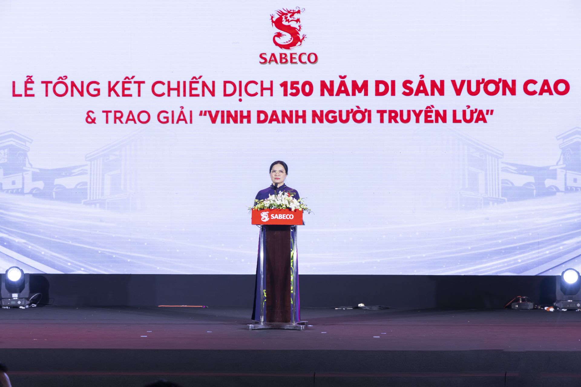 Bà Hà Thị Nga, Phó Chủ tịch Ủy ban Trung ương Mặt trận Tổ quốc Việt Nam phát biểu tại sự kiện Bà Hà Thị Nga, Phó Chủ tịch Ủy ban Trung ương Mặt trận Tổ quốc Việt Nam phát biểu tại sự kiện