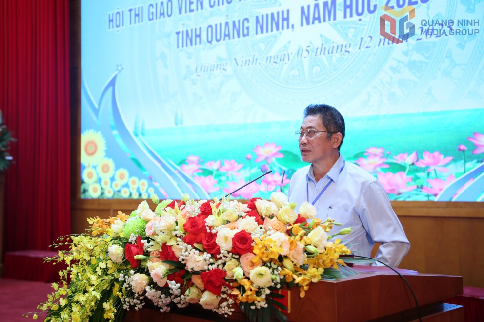 Ông Trịnh Đình Hải, Phó Giám đốc Sở Giáo dục và Đào tạo, Trưởng Ban Tổ chức Hội thi Giáo viên chủ nhiệm lớp giỏi cấp tiểu học tỉnh Quảng Ninh, năm học 2025-2026 phát biểu khai mạc hội thi. Ông Trịnh Đình Hải, Phó Giám đốc Sở Giáo dục và Đào tạo, Trưởng Ban Tổ chức Hội thi Giáo viên chủ nhiệm lớp giỏi cấp tiểu học tỉnh Quảng Ninh, năm học 2025-2026 phát biểu khai mạc hội thi.