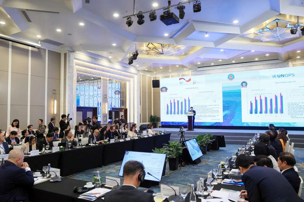 Quang cảnh Diễn đàn Kinh tế - Tài chính Việt Nam 2025. Quang cảnh Diễn đàn Kinh tế - Tài chính Việt Nam 2025.