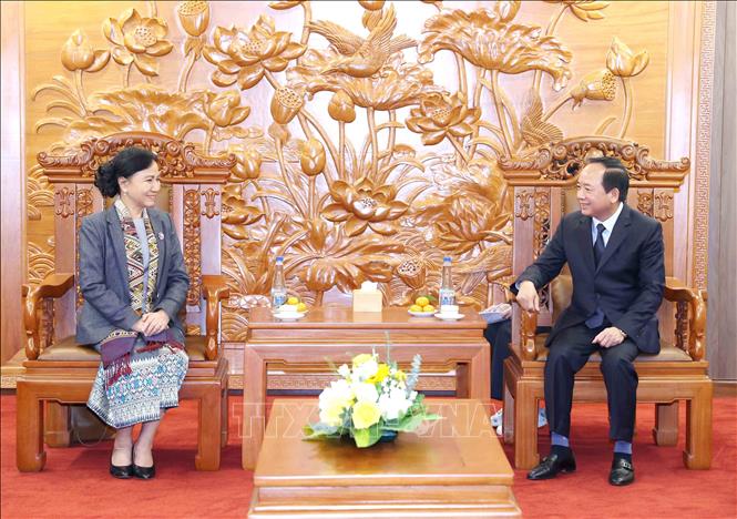 Trưởng Ban Tuyên giáo và Dân vận Trung ương Trịnh Văn Quyết tiếp đoàn đại biểu Ủy ban Trung ương Mặt trận Lào xây dựng Đất nước. Ảnh: Phương Hoa/TTXVN