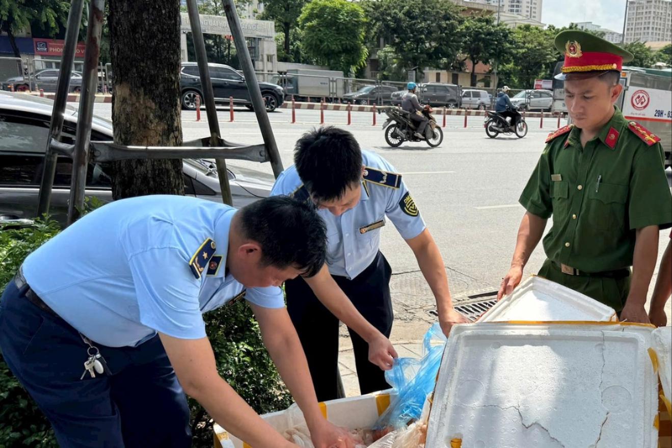 Hà Nội tăng cường kiểm soát giá, bảo vệ quyền lợi người tiêu dùng dịp cuối năm