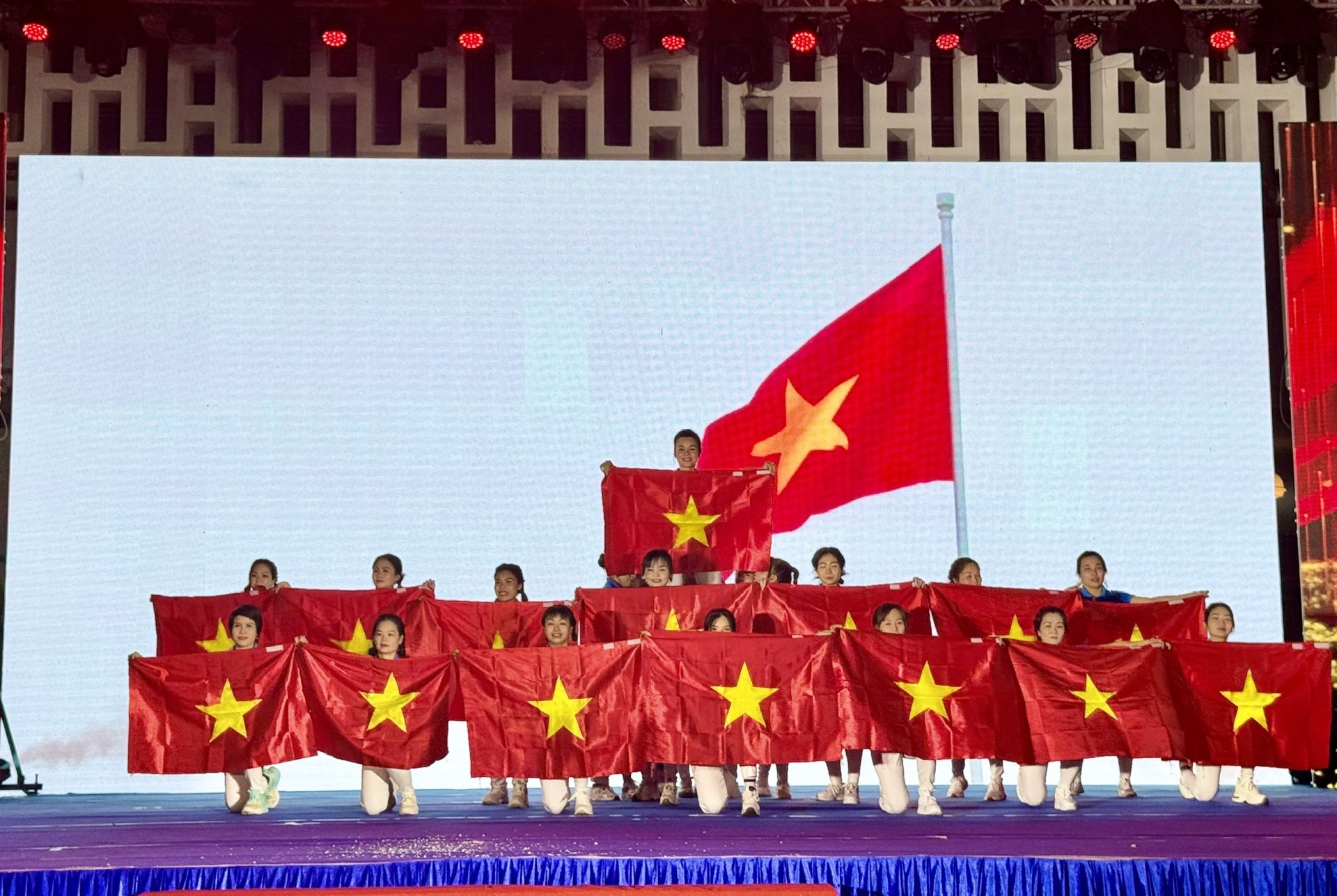 Hải Phòng: Hơn 450 vũ công tham gia Liên hoan Vũ điệu công nhân thời đại mới năm 2025