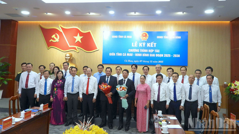 Cà Mau - Ninh Bình ký kết chương trình hợp tác toàn diện giai đoạn 2025 - 2030